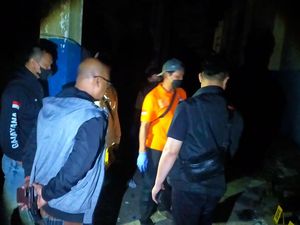 Seorang PSK Ditemukan Tewas Setengah Bugil di Pasar Sumedang Malang Seorang PSK Ditemukan Tewas Setengah Bugil di Pasar Sumedang Malang