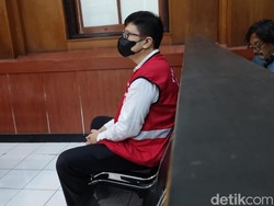 Perlawanan Keluarga Dini Usai Ronald Tannur Mendadak Bebas