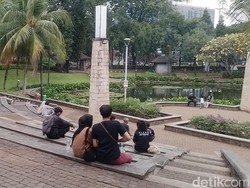 Nikmat Mana Lagi yang Kau Dustakan, Secangkir Kopi dan Gorengan di Taman Ayodya