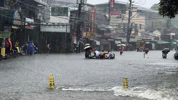 Topan Gaemi Picu Banjir di Manila