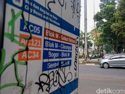 Vandalisme Rusak Estetika Bus Stop Jalan Pattimura Jaksel