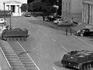 Yunani Rayakan 50 Tahun Runtuhnya Rezim Militer