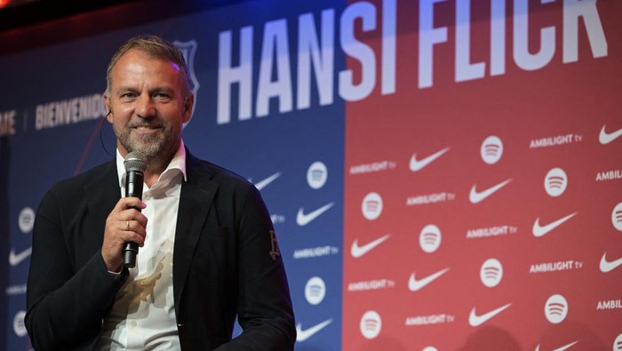 Soccer Football - FC Barcelona present new coach Hansi Flick - Camp Nou, Barcelona, Spain - July 25, 2024 New FC Barcelona coach Hansi Flick during the presentation REUTERS/Lorena Sopena