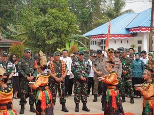 Kegiatan TNI Manunggal Membangun Desa ke-121 Hadir di Kabupaten Koltim Kegiatan TNI Manunggal Membangun Desa ke-121 Hadir di Kabupaten Koltim