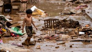 Luluh Lantak Marikina Filipina Dihantam Banjir dan Topan Gaemi