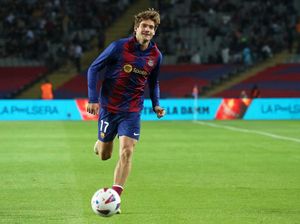 MU Lagi Cari Bek Kiri