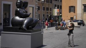 Mengenang Seniman Kolombia Botero Lewat Pameran Patung di Roma