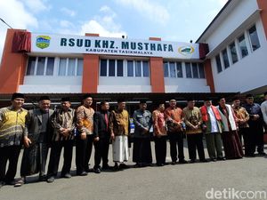 Pahlawan Nasional KHZ Musthafa Jadi Nama RSUD Pemkab Tasik Pahlawan Nasional KHZ Musthafa Jadi Nama RSUD Pemkab Tasik