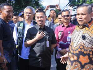 Pj Wali Kota Pekanbaru Tinjau Jalan Rusak, Sinergitas Jadi Solusi Penanganan Pj Wali Kota Pekanbaru Tinjau Jalan Rusak, Sinergitas Jadi Solusi Penanganan