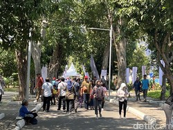 Duh! Tanaman Rusak Usai Pengunjung Membeludak, Taman Balekambang Ditutup Lagi