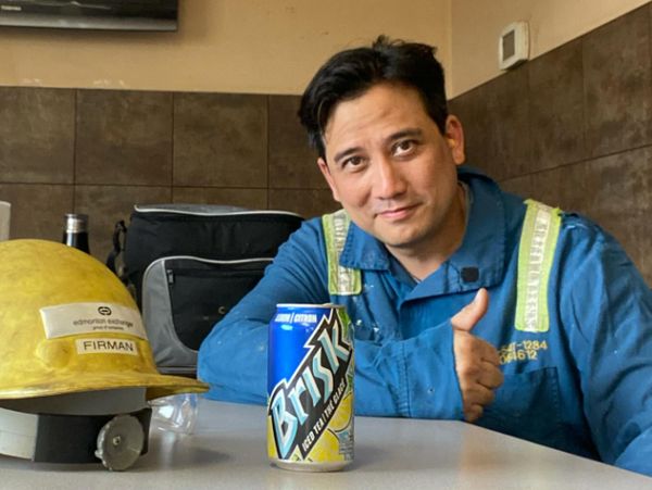Tengku Firmansyah Bekal Soda hingga Pisang Saat Jadi Tukang Las