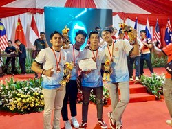 Bangga! Tim Trans Studio Juara Lomba Indoor Skydiving di Kapolri Cup 2024