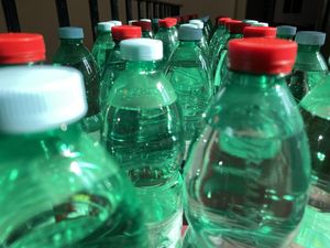 BPOM Pastikan Hoax! Warna Tutup Botol Air Minum Bukan Tanda Sumber dan Jenis Air BPOM Pastikan Hoax! Warna Tutup Botol Air Minum Bukan Tanda Sumber dan Jenis Air