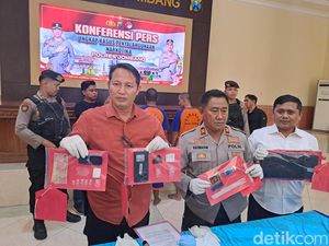 2 Pengedar Sabu Diringkus Gegara Sopir Truk Ugal-ugalan di Jombang 2 Pengedar Sabu Diringkus Gegara Sopir Truk Ugal-ugalan di Jombang
