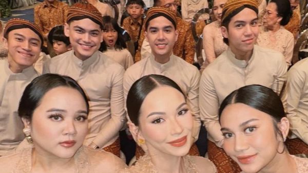 8 Pesona Para Bridesmaid Cantik Aaliyah Massaid, Mahalini - Alyssa Daguise