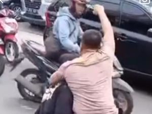 Viral Bripka Yophi Gagalkan Tawuran di Bekasi hingga Guling-gulingan di Jalan