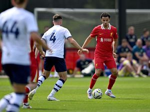 Curtis Jones Nyaman dengan Gaya Main Arne Slot