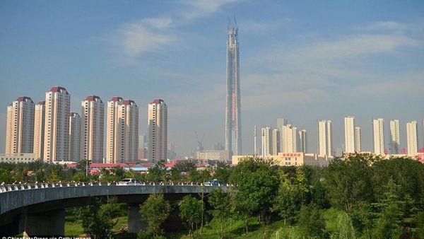 Before-After Gedung Mangkrak Tertinggi di Dunia buat Orang Kaya yang Berhantu