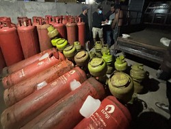 Polisi Gerebek Gudang di Denpasar, Diduga Jadi Tempat Oplos LPG