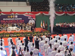 Kapolri Buka National Open Karate Championship di Pakansari Bogor Kapolri Buka National Open Karate Championship di Pakansari Bogor
