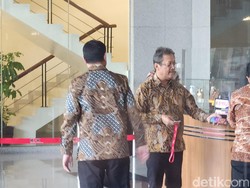 Menteri Kelautan dan Perikanan Trenggono Penuhi Panggilan KPK
