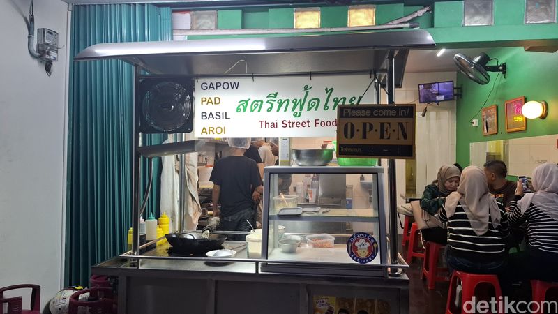 Oseng Thai: Aroy! Oseng Ayam hingga Pad Krapao Hidden Gem Nyempil di Jakarta