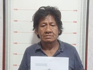 Ditangkap Polisi, Preman Terminal Priok Ini Positif Narkoba! Ditangkap Polisi, Preman Terminal Priok Ini Positif Narkoba!