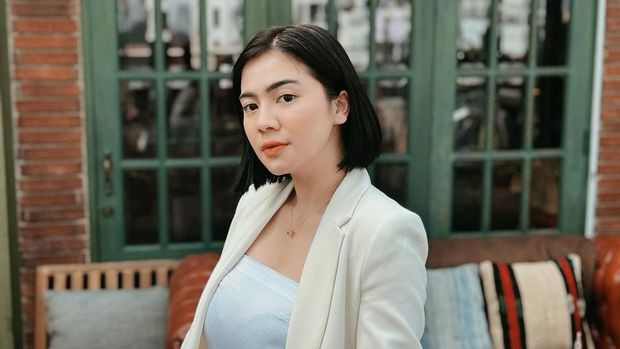 Rambut Baru Felicya Angelista