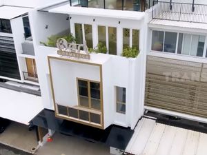 8 Foto Rumah Mewah Mantan ART Kini Sukses Berbisnis Kosmetik 8 Foto Rumah Mewah Mantan ART Kini Sukses Berbisnis Kosmetik