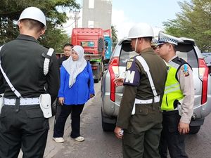 Supra Tabrak Pajero di Palembang, Anggota TNI AD Tak Sadarkan Diri Supra Tabrak Pajero di Palembang, Anggota TNI AD Tak Sadarkan Diri