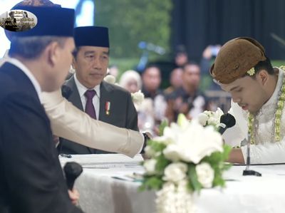 Saat Thariq Halilintar Ngebut Ucapkan Ijab Disaksikan Jokowi dan Bamsoet