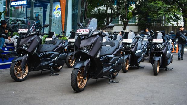 Touring Nmax Turbo
