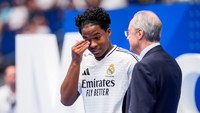Bintang muda Real Madrid, Endrick, mengklaim mengidolakan Bobby Charlton dan Ferenc Puskas. Dia juga mengaku ayahnya sempat mau menamainya Di Stefano, nama legenda Los Blancos. (Foto: Getty Images/Eurasia Sport Images)