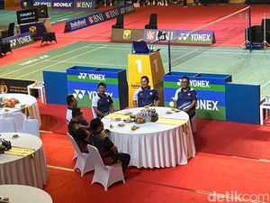 Jenderal Sigit-Idham Azis Hadiri Penutupan Turnamen Bulutangkis Kapolri Cup Jenderal Sigit-Idham Azis Hadiri Penutupan Turnamen Bulutangkis Kapolri Cup
