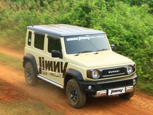 Rahasia Enaknya Main Tanah dengan Suzuki Jimny 5 Pintu, Grand Vitara, dan New XL7 Hybrid Rahasia Enaknya Main Tanah dengan Suzuki Jimny 5 Pintu, Grand Vitara, dan New XL7 Hybrid