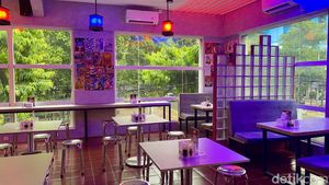 Nongkrong Seru Sambil Makan Ramen dan Gyu Tan Don di Izakaya