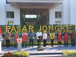 Jokowi Ngaku Kaget Saat Resmikan Pasar Jongke Solo: Mal Saja Kalah