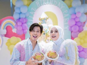 Momen Manis Sonny Septian Makan Bareng Fairuz dan Keluarga Momen Manis Sonny Septian Makan Bareng Fairuz dan Keluarga