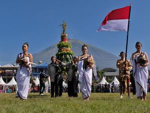 Tradisi Ruwat Rigen Tandai Mulainya Musim Panen Tembakau di Temanggung