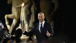 Foto Operan Zinedine Zidane ke Rafael Nadal