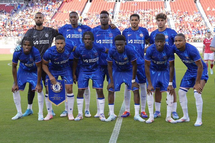 Chelsea FC poses for a team picture before an club friendly soccer match against the Wrexham AFC Wednesday, July 24, 2024 in Santa Clara, Calif. (AP Photo/Tony Avelar)