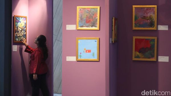 Melihat Pameran Lukis Karya Anak Disabilitas