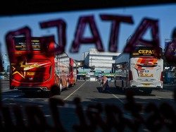 Ramai-ramai Bus Bertahan Meski Terminal Cicaheum Disuntik Mati