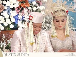 Mengagumi Cantiknya Dekorasi Pelaminan Dustin Tiffani dan Ditha Rizky Amalia