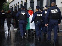 Ketegangan di Olimpiade 2024: Pria Berbendera Palestina Vs Pendukung Israel