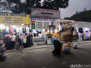 Keluhkan Omzet Turun, Pedagang Harap Monas Buka Sampai Malam Lagi Keluhkan Omzet Turun, Pedagang Harap Monas Buka Sampai Malam Lagi