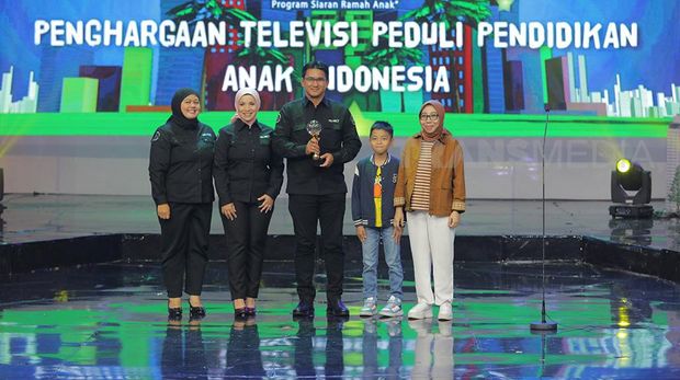 TRANS7