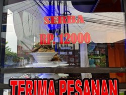 Dijamin Nggak Kegocek, Ini Beda Warung Padang Asli dengan Punya Orang Tegal