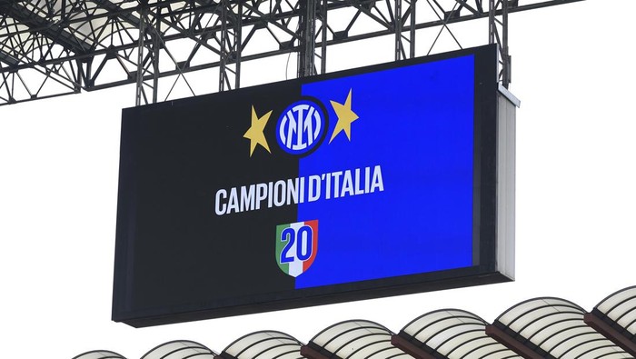 MILAN, ITALY - APRIL 28: A LED display shows logo of FC Internazionale Champion of Italy prior to the Serie A TIM match between FC Internazionale and Torino FC at Stadio Giuseppe Meazza on April 28, 2024 in Milan, Italy. (Photo by Giuseppe Cottini/Getty Images)