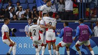 Paraguay menempati peringkat kedua klasemen sementara Grup D dengan tiga poin dari dua pertandingan, sementara Israel berada di posisi juru kunci dengan satu poin.  